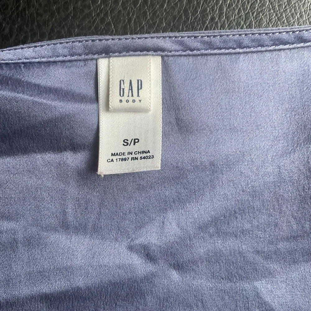 GAP Body Women's Size SP Purple and Pink Paisley 100% Silk Lingerie Set - Picture 6 of 16